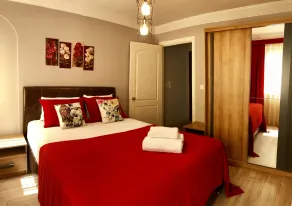 Sirena's Suites - Room