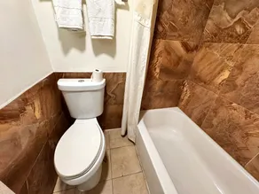Cloverleaf Motel Richmond Near Turnpike - Bathroom