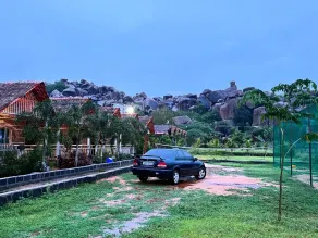Oshos Organic Resort Hampi - Living area