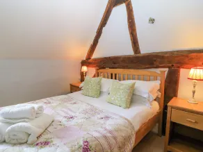 April Cottage - Room