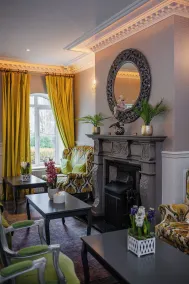Brook Lodge Boutique Hotel - Recepción