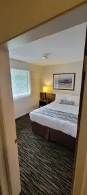 Recreation Inn and Suites Kelowna - Zimmer