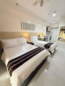 Cozy Studio Condo with Stunning Tagaytay Views - Zimmer
