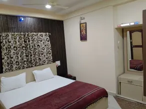 HOTEL VAIDYA REGENCY - Room