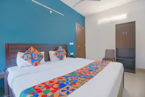 FabHotel Saket Inn - Chambre