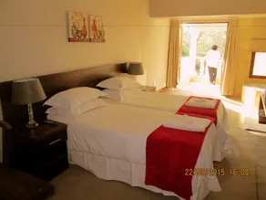 OR Tambo Guest House - Room
