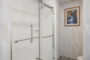 Hampton Inn by Hilton Richmond Chester - Bathroom