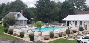 Beach Bum West-O Motel - Piscina