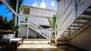 White Wind Resort - Interior entrance
