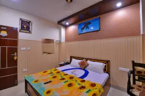 Hotel Dharam Villa - Room