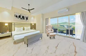 Breeze By Patron Hotels - Room