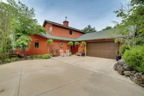 Decks & Views: Spacious Cabin Near Table Rock Lake - Innvendig