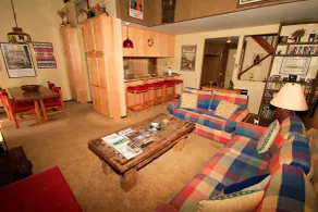 Baita rustica di montagna nel bosco! Amerai questo accogliente condominio a Mammoth! - Piscina