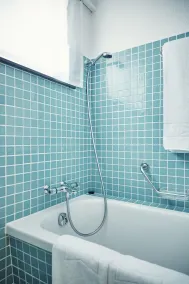Serviced Apartments by Solaria - Bathroom