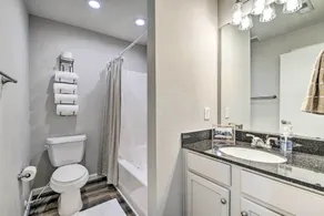 Branson Condo w/ Balcony: Near Silver Dollar City - Interiør