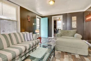 Cincinnati Home Rental w/ Balcony + Fire Pit! - Interiör