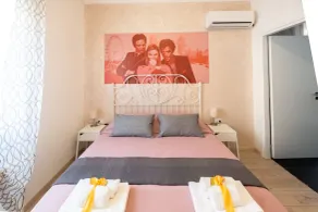 Cineroma Guesthouse - Zimmer