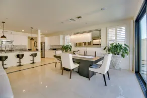 Luxurious & Spacious Family Duplex in Menifee! - Interiör