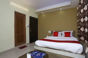 OYO 5718 Pratiksha Guest House - Rom