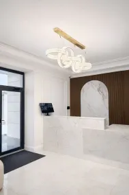 Huaxia Hotel Bishkek - Recepción