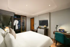 MAY DE VILLE Lakeside Hotel - Vue de la chambre