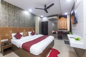 Hotel om international  - Camera