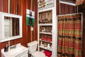 Yowie Cabin - Bathroom