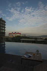 Somerset Medini Iskandar Puteri - Piscine