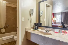 Econo Lodge Meridian South - Salle de bain