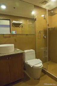 The Malayan Plaza Hotel - Salle de bain