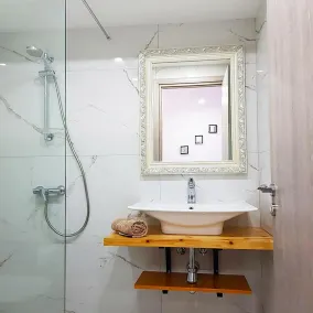Asi Rooftop Hotel - Badezimmer