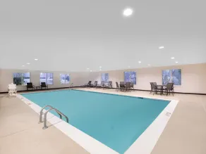 Garner Hotel Macon West by IHG - Basseng