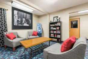 Super 8 By Wyndham Beloit - Lobby