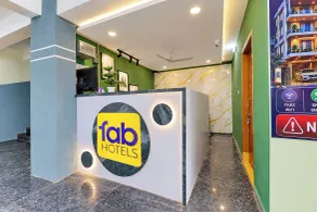 FabHotel Waah Homestay Luxury Rooms - Resepsjon