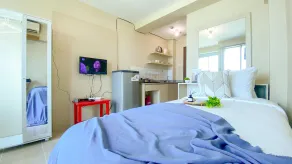 Good Place And Tidy Studio Tifolia Apartment - Habitación