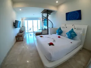 Bukit Pool Suites - Ausblick vom Zimmer