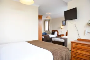 The Riviera Hotel & Apartments - Alum Chine - Habitación