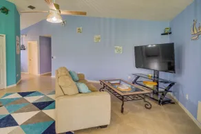 Pet-Friendly Sebastian Home: w/ Porch + Lake View! - Innvendig