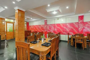 Hotel Naveen Manali - Restaurant