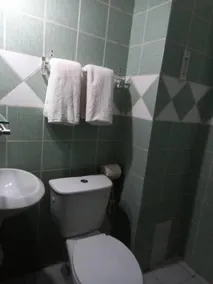 Hotel Résidence Georges Colette Abidjan - Bathroom