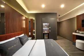 Second Suit Hotel - Zimmer