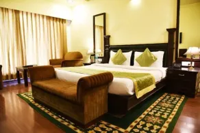INDRAPRASTHA RESORT And SPA - DALHOUSIE - Room
