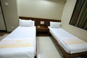 Hotel Bombay International - Rum
