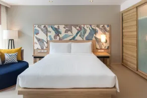 Le Meridien Phuket Mai Khao Beach Resort - Chambre