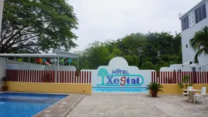 Hotel Xestal - Piscine