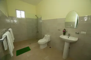 Hotel Enrique Gazcue Bed Breakfast and Parking - Bathroom
