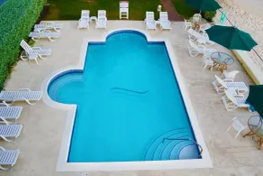 Coral Mist Beach Hotel - Pool
