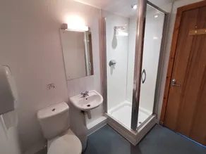 Morag's Lodge - Bathroom