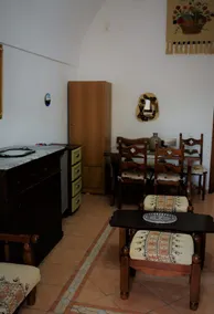 My Catsle Cave est 1899 - In-room dining