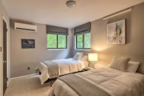 Unique Southampton Getaway w/ Rooftop Deck! - Interiør